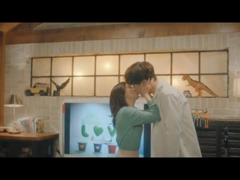 [Welcome to Waikiki] Kang Dong-gu finds a way how to kiss Han Yoon-ah