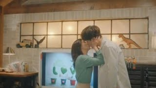 [Welcome to Waikiki] Kang Dong-gu finds a way how to kiss Han Yoon-ah