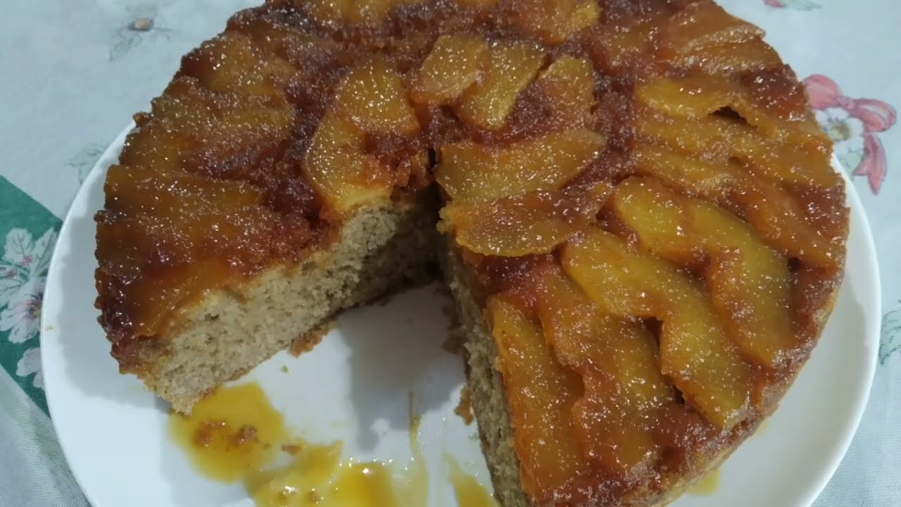 Bolo invertido de pêra 🍐. Bolo caramelizado. De Solange Silva.