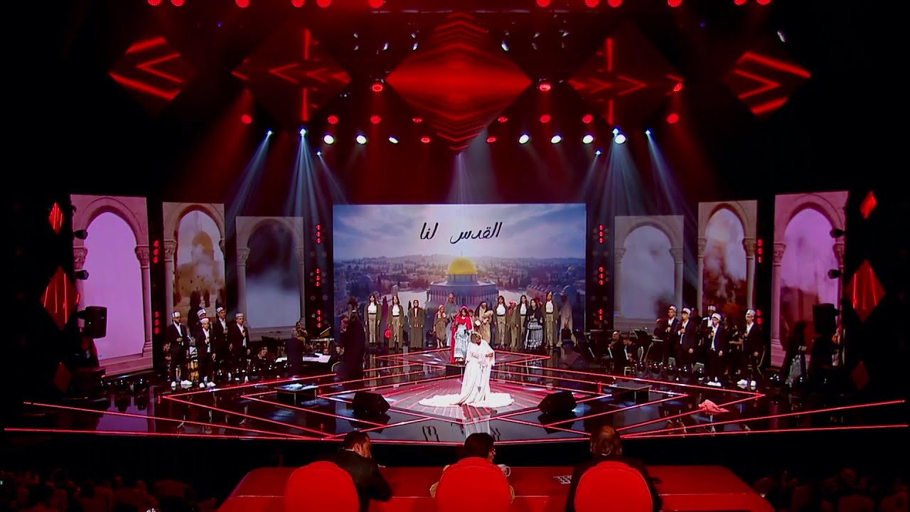 تلاميذ مدرسة ألحان وشباب يؤدون زهرة المدائن للفنانة فيروز تكريما لنضال الشعب الفلسطيني