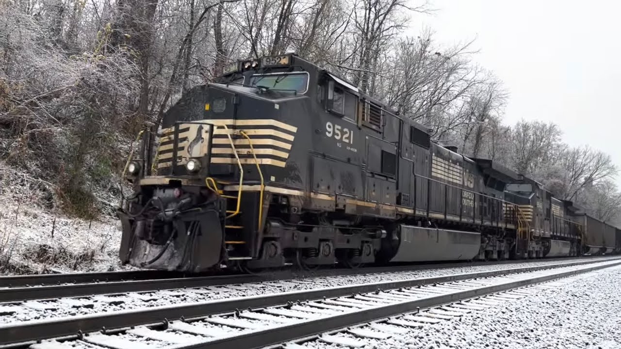 Trains in the Snow & KCS Foreign Power! An Evening on NS in Grapeville ...