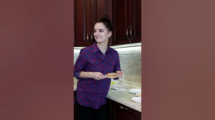 Three persons and only two sandwiches😔 #shorts by Tsuriki Show