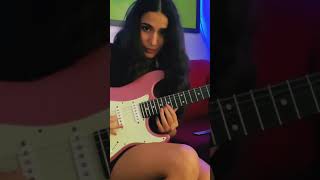 Latin 🎸#solo #amazing  #guitar #guitarplayer #reels #latinmusic #latingirls #electricguitar #jazz