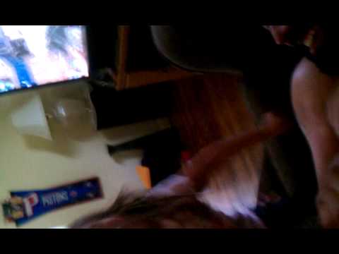 4yr old beats down her dad - YouTube