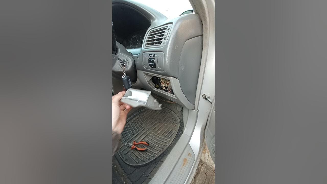 Погасла панель приборов на TOYOTA COROLLA E120 - YouTube