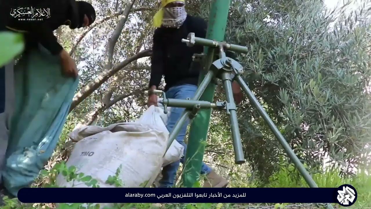 مشاهد بثتها كتائب شهداء الأقصى وألوية الناصر صلاح الدين من استهداف قوات الاحتلال بحمم الهاون