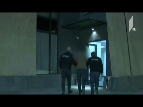 დაკავება ნარკოტიკების უკანონო შეძენა-შენახვის ბრალდებით