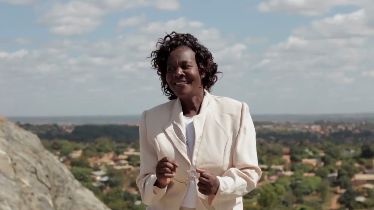 Mnkhumbu Women's Chigwirizano Choir - Ambuye Akubwera | Official M/V |