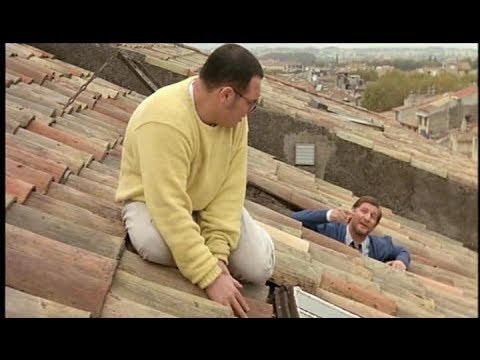 Quatre Garçons pleins d'avenir - (1997) &quot;C'est pas un PD mon chat!&quot; Arnaud, Axel, Johan et Bretling sont quatre copains, étudiants en droit à Aix-en-Provence. Arnaud apprend qu'il a encore échoué aux examens. Il doit repiquer une troisième fois sa première année...