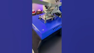 T-shirt heat press machine