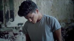 Bruno Mars - Again (Unofficial Video)  - Durasi: 3:57. 