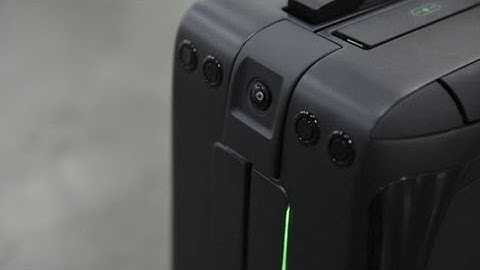 CES 2018 | The ForwardX CX-1 self-driving luggage follows you like a pet