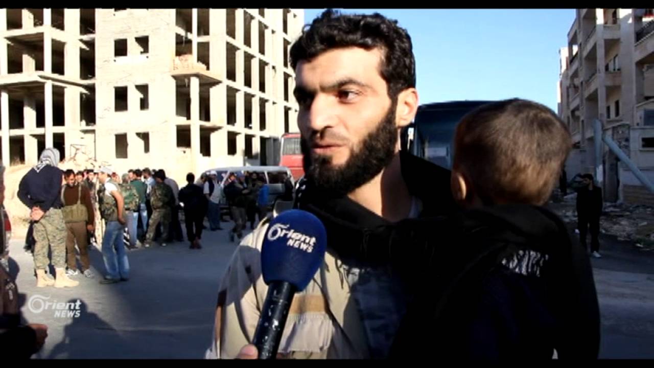 وصول أهالي معضمية الشام إلى المدينة