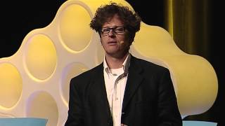 Our Carbon Nation and the Power of Soil
Peter Bycks mission in life is to create a productive conversation about our environment, especially with those who may not even believe in climate change. What we all can agree on, he insists, is the need to improve our world, and he comes to the CIW stage with ideas for taking the first steps in a new direction. Our Carbon Nation and the Power of Soil