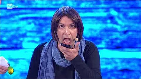 Chi è Gianni lattore?