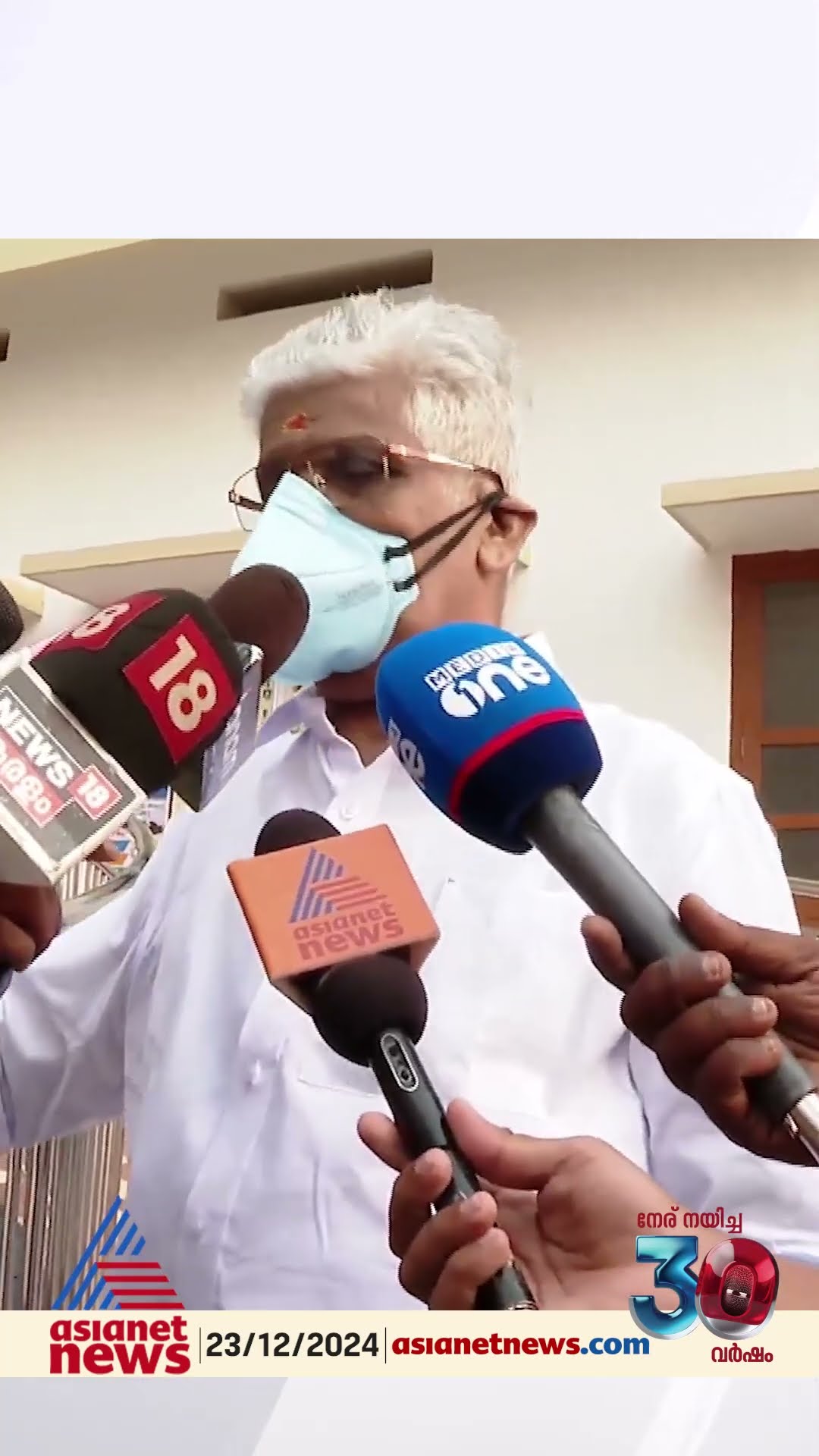 'സമുദായ നേതാക്കളുടെ താൽപര്യത്തിനനുസരിച്ച് കേരളം വിധിയെഴുതാറില്ല, '
