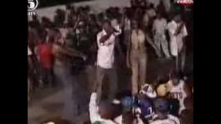 raha ndani ya club....2 Berry..