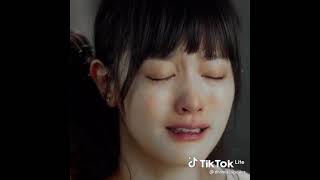 He died on her shoulders.. | #shorts #kdramasad #trynottocry #sad #kdrama