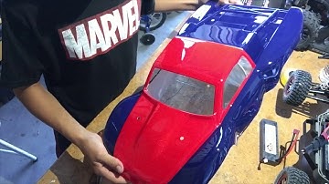 This truck flies! Slash 4x4 Platinum edition Unboxing ,Setup, first run (Part 1 of Slash 4x4 series)