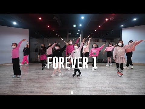SNSD - <strong>FOREVER</strong> 1 KIDS K-POP <strong>COVER</strong> DANCE SORA