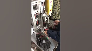 Gloves Tagging Machine TM4001