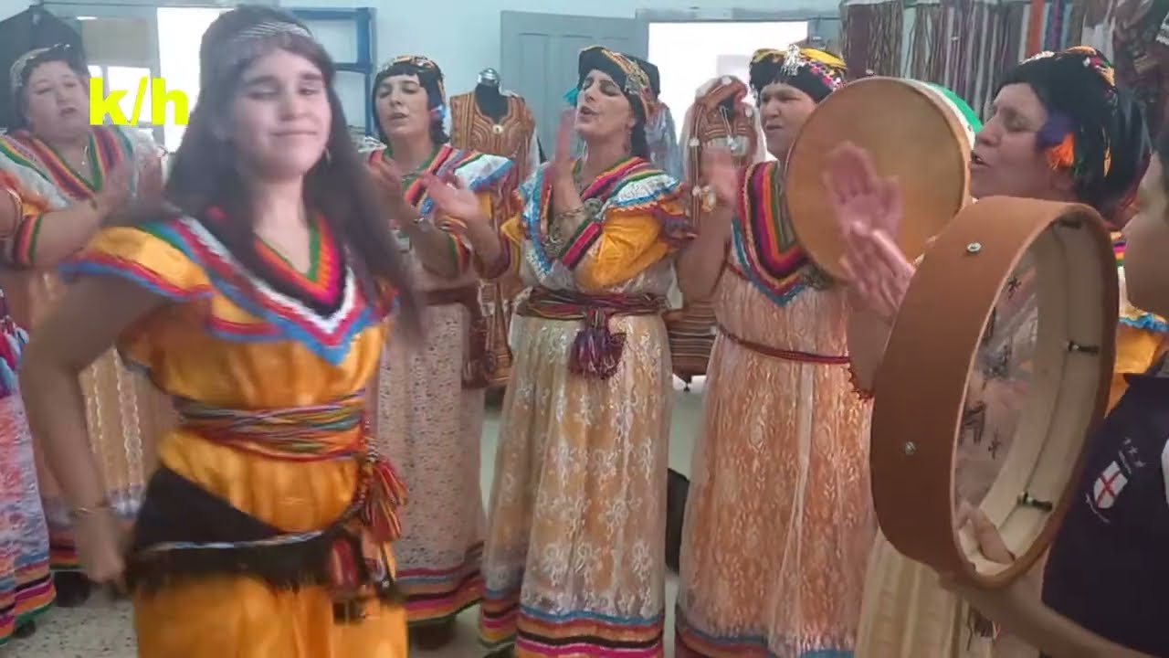 Danse Kabyle - Urar lkhalath : Troupe Du Village Ait Ouabane 