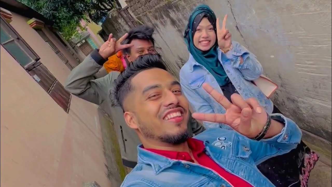 অনেক দিন পর আরুকে তার বাবার বাড়ি নিয়ে গেলাম।