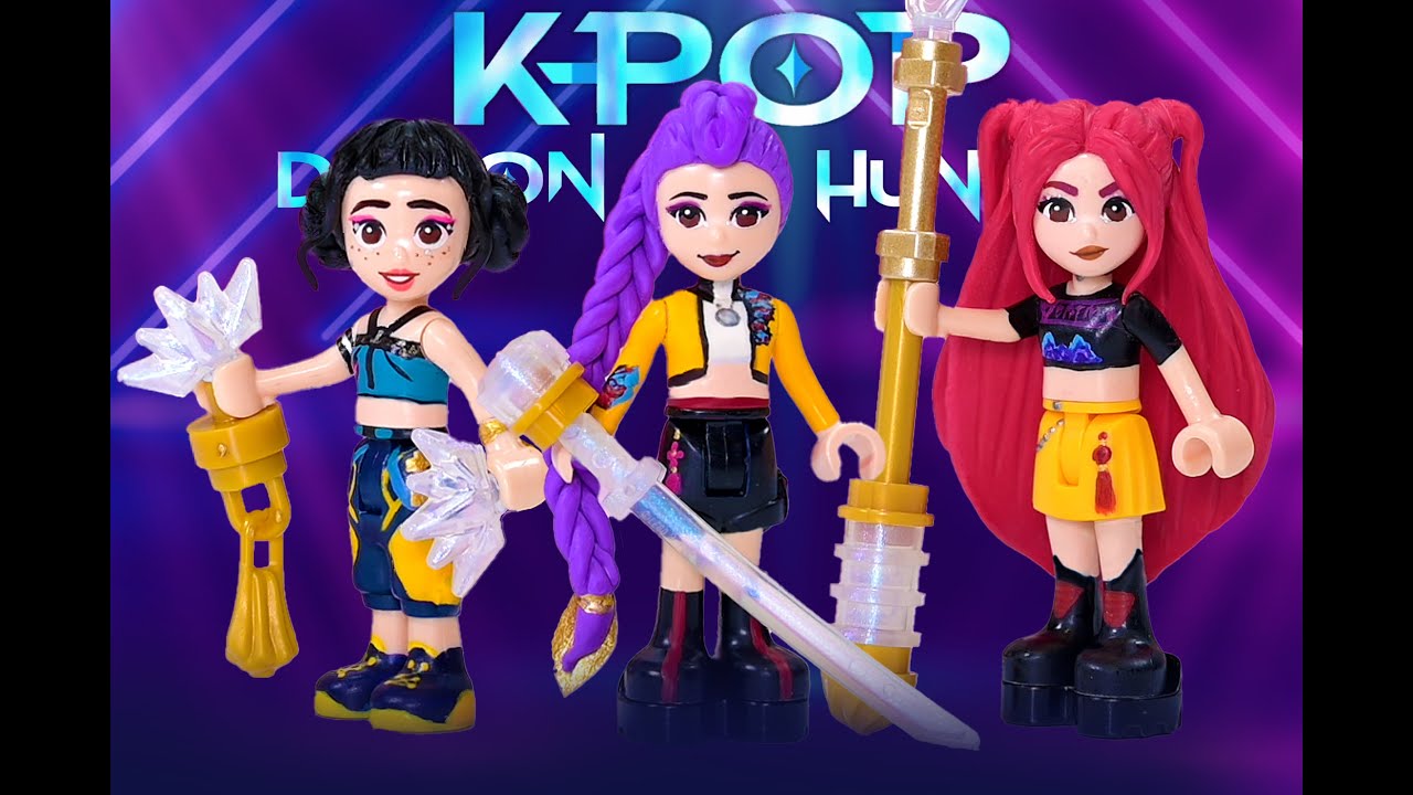 Giving the girls their weapons | KPop Demon Hunters custom LEGO
