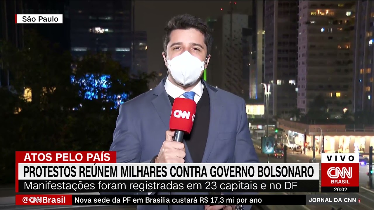 Manifestantes pedem saída de Bolsonaro e vacinas contra Covid-19