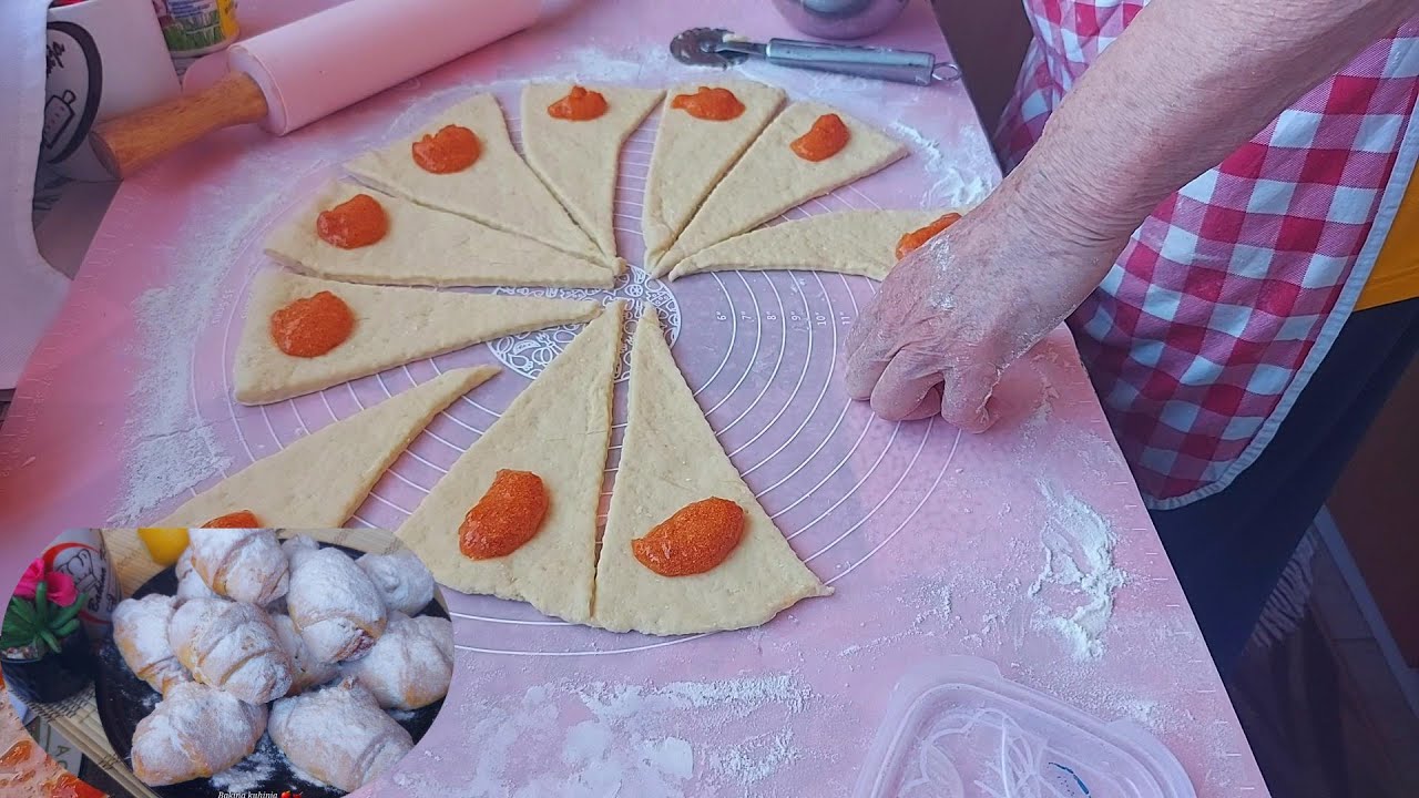 Mekane kao pena kiflice sa pekmezom i kiselim  mlekom bez kvasca Ne rastu odmah se peku