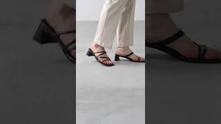 多連ストラップ デザインヒール ミュールサンダル
