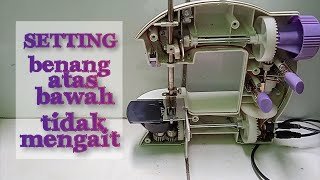 Top and bottom threads are not hooked, this is how to set up a portable mini sewing machine