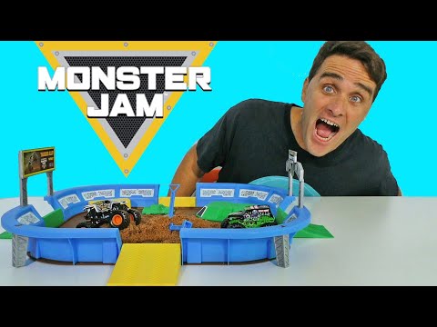 Monster Jam Monster Dirt Arena Playset ! || Toy Review || Konas2002