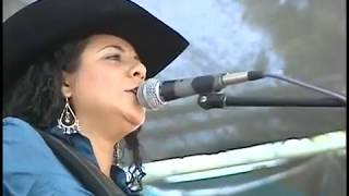 Alma Barrón  - Tus Desprecios chords