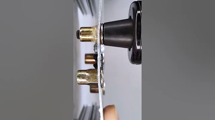 Comparison of riveting effect between round rivet nut and half hexagon rivet nut