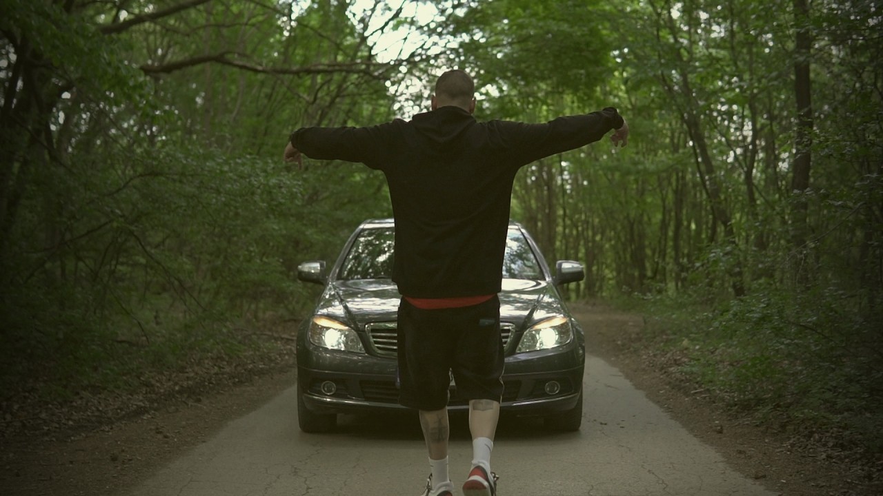 42 - Qj (Official video) - YouTube