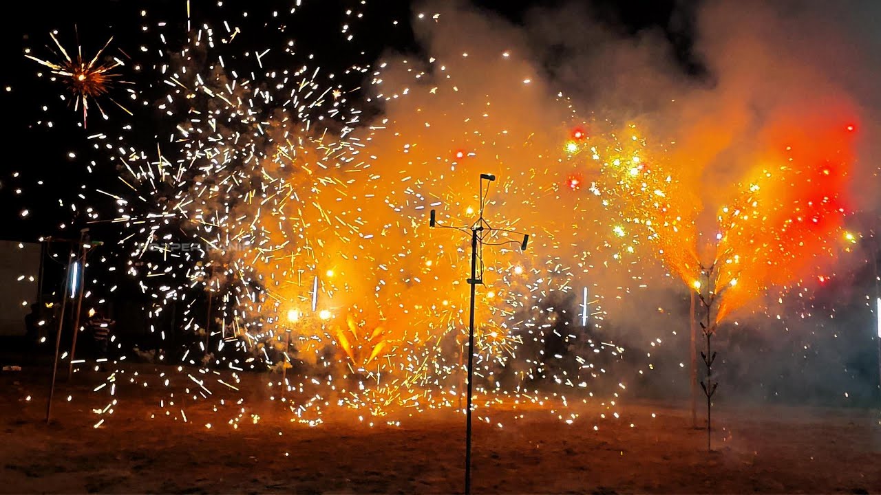 Kulasai Dargah Kandhoori Nerchai 🎆 | வான வேடிக்கைகள் | Kulasekarapattinam Dargah Kambam