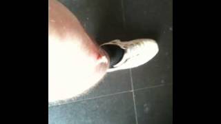 Video Thumbnail for Squeeze my knee