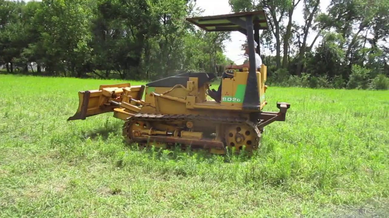 Mitsubishi BD2G Crawler/Dozer Tractor - YouTube