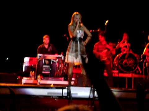 Carrie Underwood, All-American Girl at Ft. Campbell