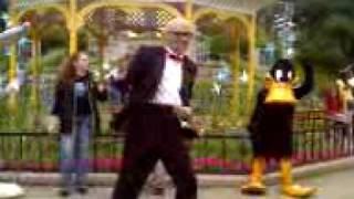 MR SIX DANCING AT SIX FLAGS GREAT AMERICA