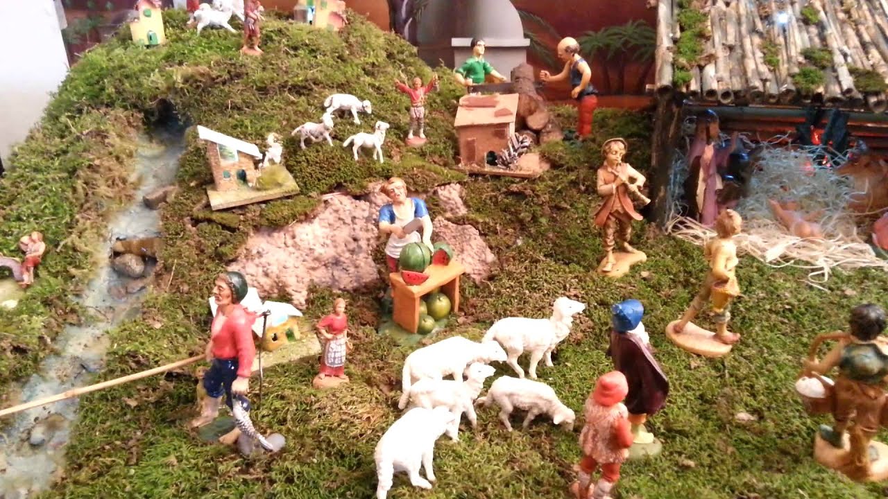 Personaggi Per Presepe In Movimento Presepe con personaggi in movimento . - YouTube