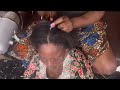 ASMR✨SCALP SCRATCHING BETWEEN MY MUMS GRAY HAIR WITH GUM CRACKING SOUND.