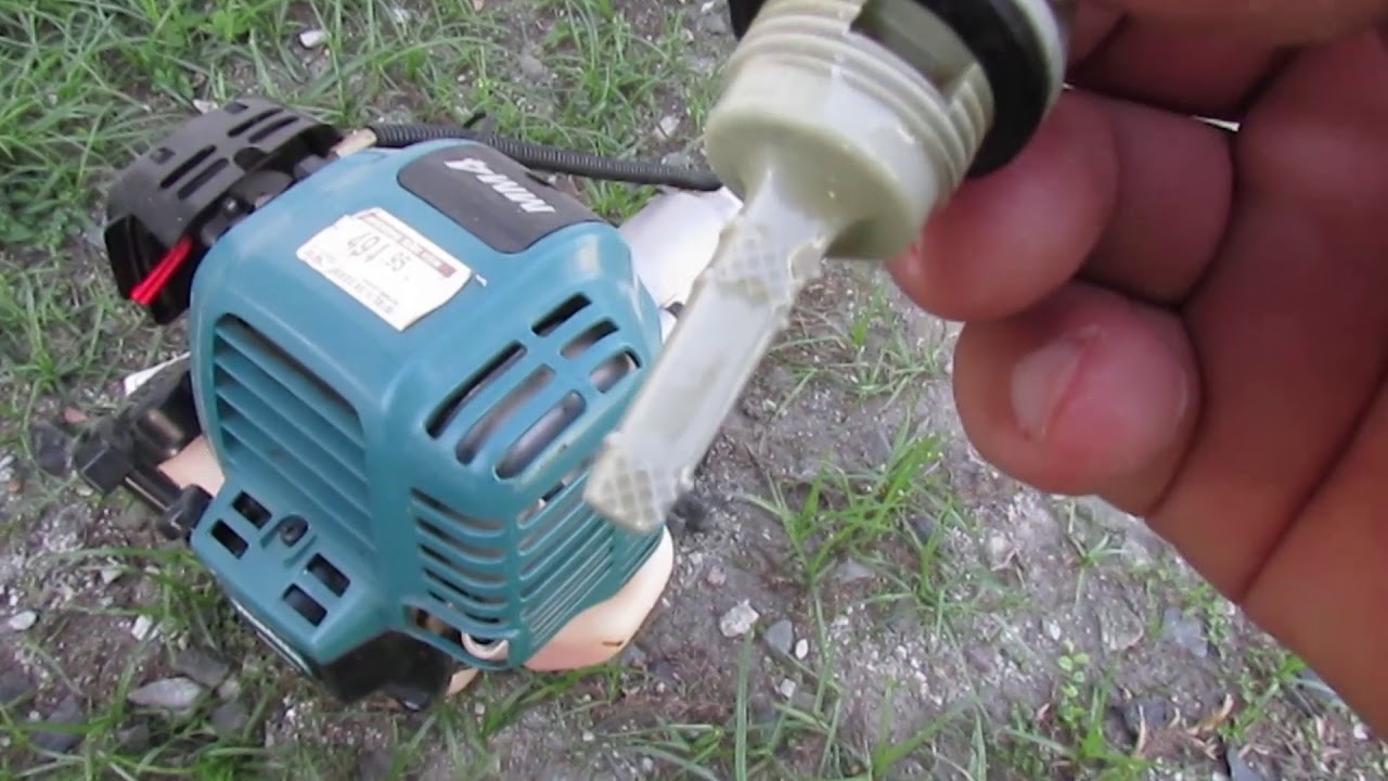 CORTA TU PROPIO CESPED CON LA MAKITA SERIE MM4 DE 33.5 CC - YouTube