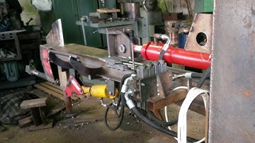 Log Splitter with four way wedge and hydraulic lift