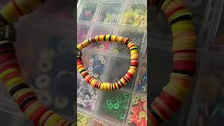 Clay bracelet ideas for you to steal #claybracelet #beads #bracelet #glassbeads #seedbeads
