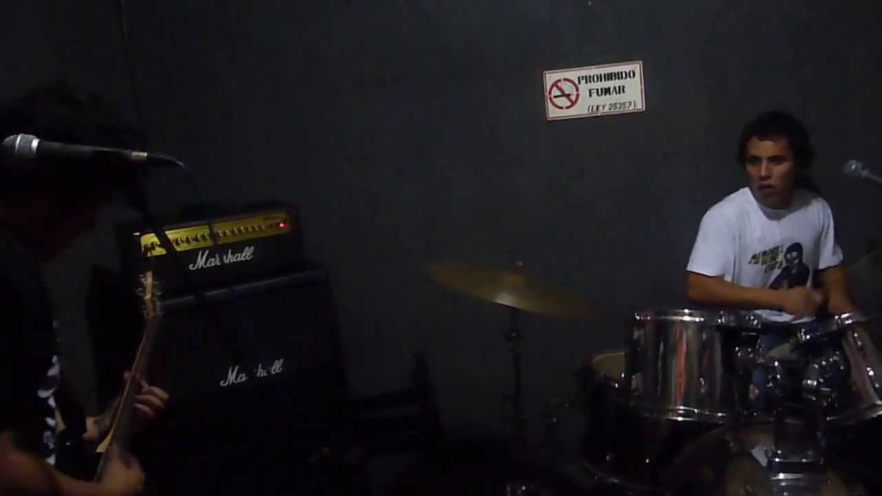 bulla sucia   frenesick y primate