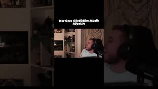 Rraenee Yayina Sevgi̇li̇si̇ni̇ Çağriyor