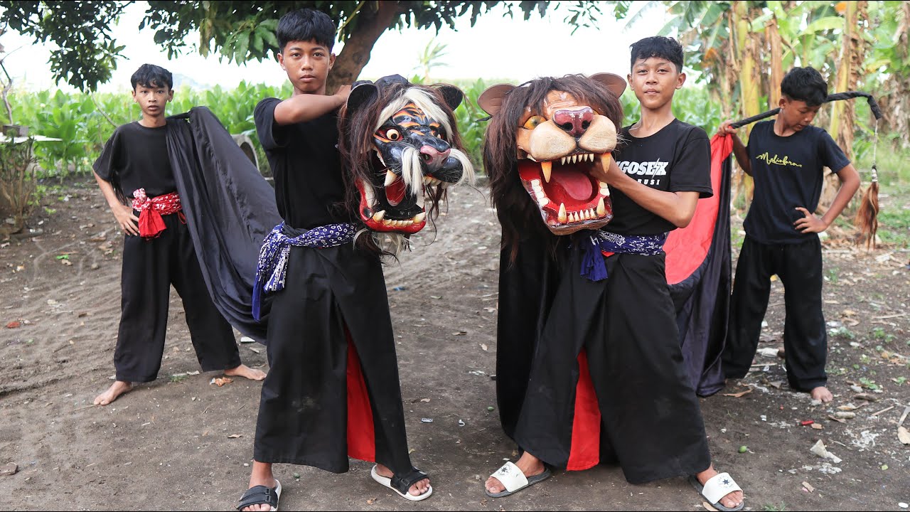 BATLE BARONGAN ARGANI DAN JUMANTORO KARENA JARANG DI MAINKAN KHODAMNYA MARAH