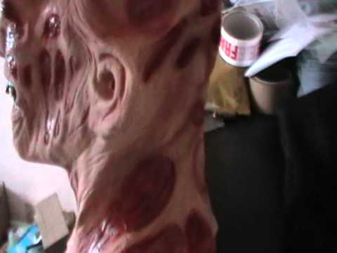 Deluxe Freddy mask by Rubies - YouTube